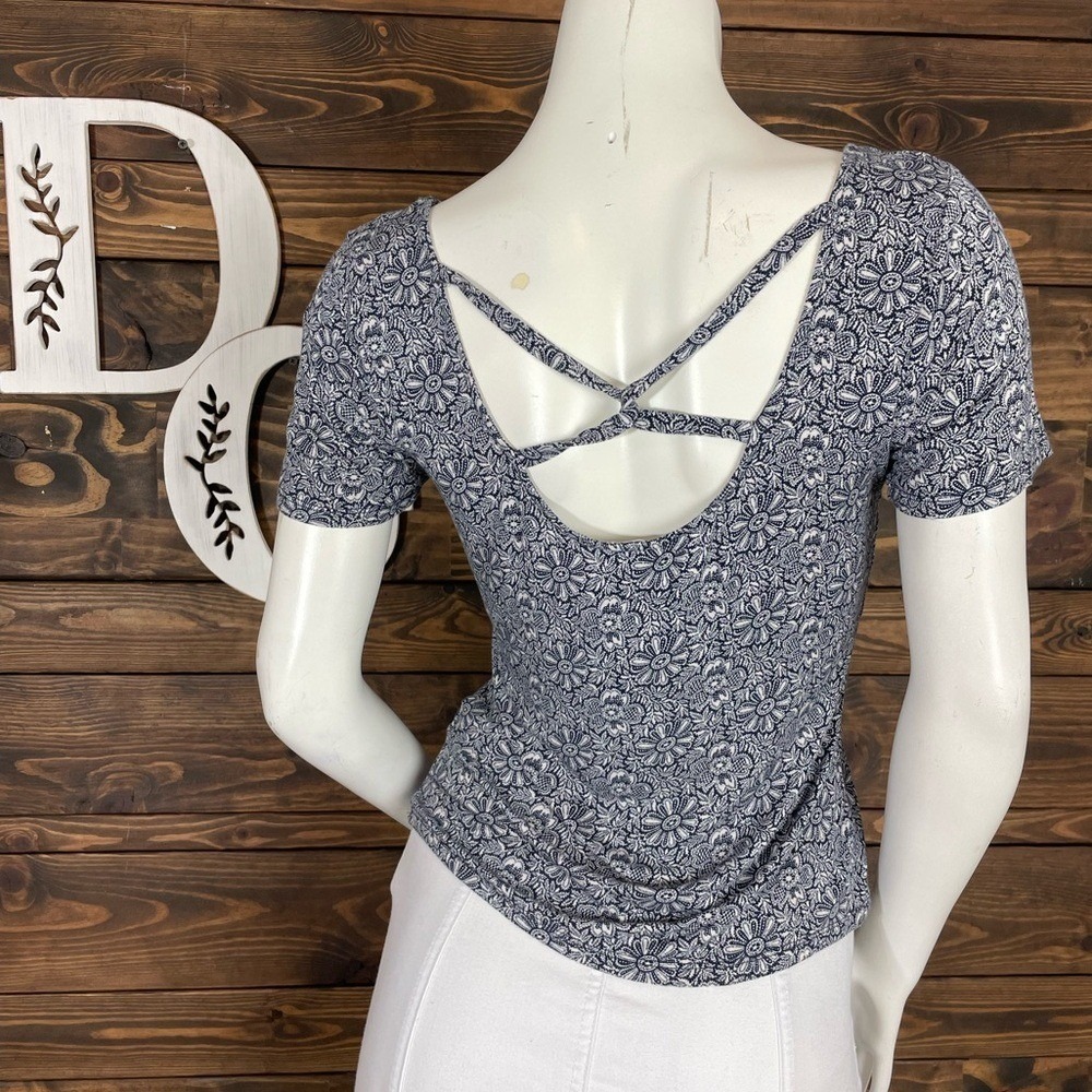 Aeropostale | Floral Short Sleeve Tee Top Lightweight Open Low Strappy Back